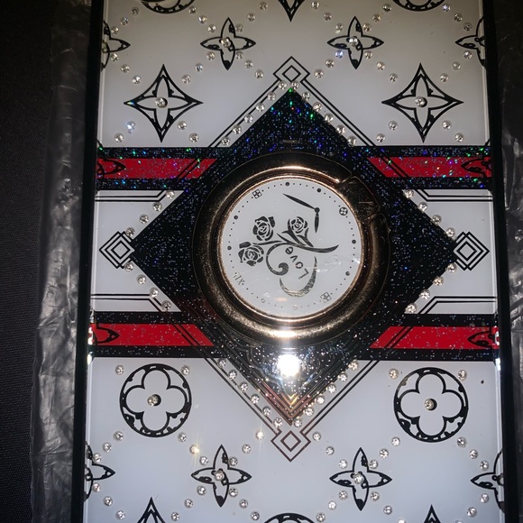 Really pretty IPhone XR phone case new with bag it came and a kickstand on back. - Picture 5 of 7